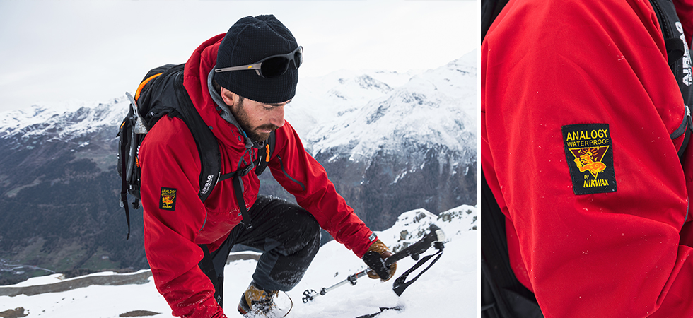 Adventure Smock in the Mountains in Red